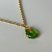 Load image into Gallery viewer, Green Pendant Gold Necklace
