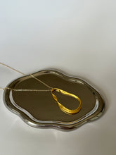 Load image into Gallery viewer, Twisted Gold Oval Pendant Necklace
